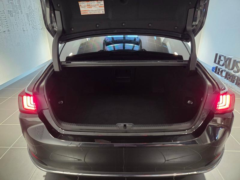 Photo 15 de l’annonce de LEXUS ES d’occasion à vendre à AUBIÈRE