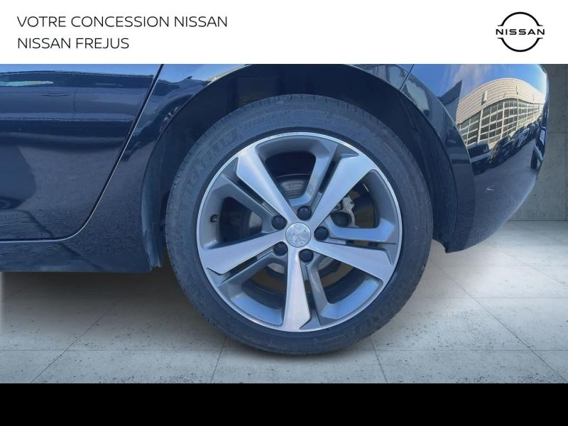 Photo 10 de l’annonce de PEUGEOT 308 d’occasion à vendre à FRÉJUS