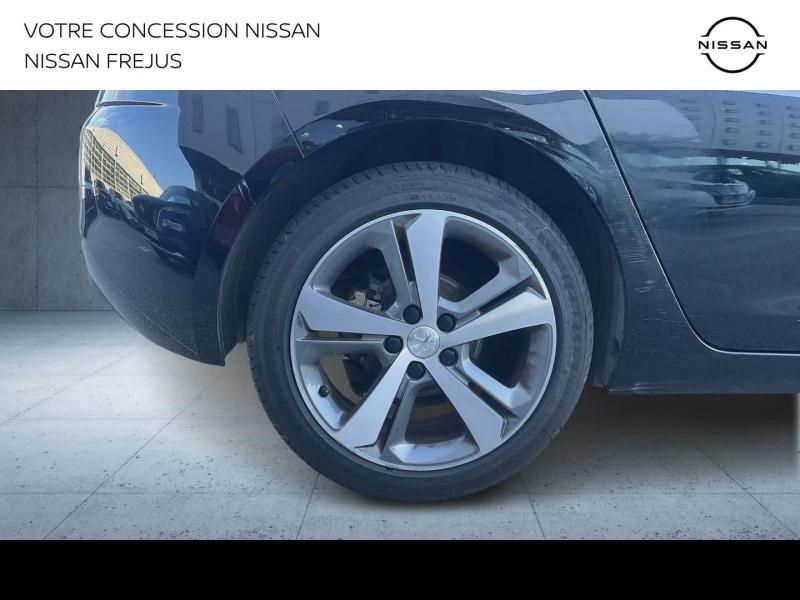 Photo 11 de l’annonce de PEUGEOT 308 d’occasion à vendre à FRÉJUS