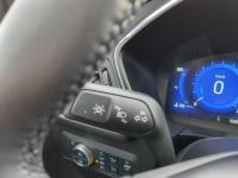 Photo 11 de l’annonce de FORD Kuga d’occasion à vendre à NÎMES