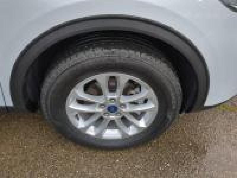 Photo 20 de l’annonce de FORD Kuga d’occasion à vendre à NÎMES