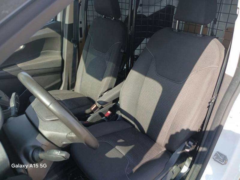 Photo 13 de l’annonce de FORD Transit Courier VUL d’occasion à vendre à NÎMES