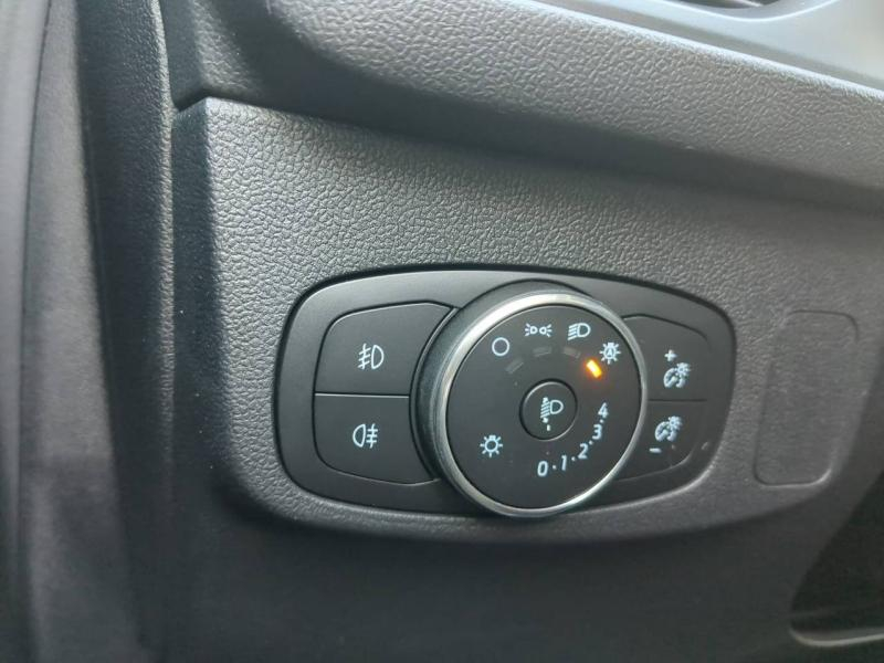 Photo 19 de l’annonce de FORD Focus d’occasion à vendre à ARLES