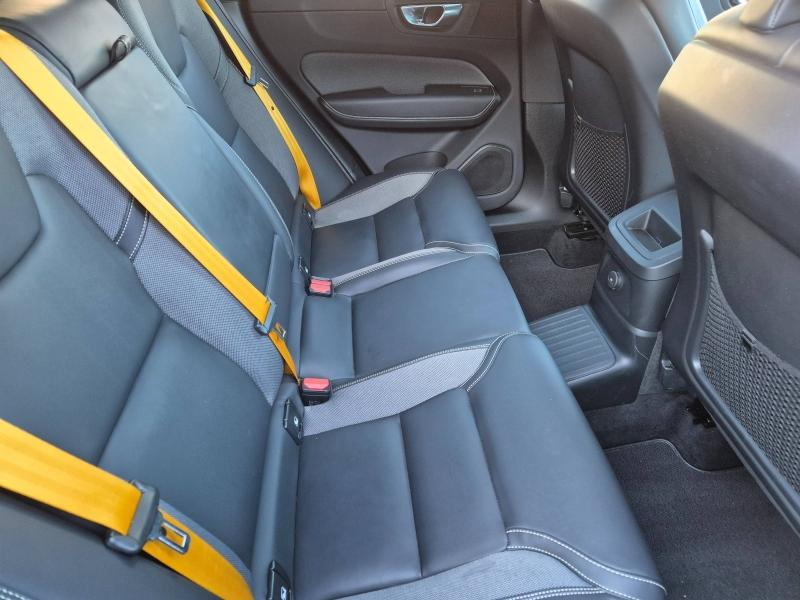 Photo 17 de l’annonce de VOLVO XC60 d’occasion à vendre à AVIGNON