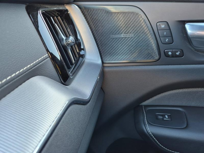 Photo 19 de l’annonce de VOLVO XC60 d’occasion à vendre à AVIGNON