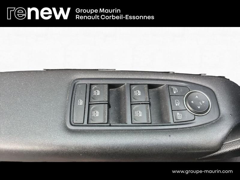 Photo 18 de l’annonce de RENAULT Captur d’occasion à vendre à CORBEIL-ESSONNES