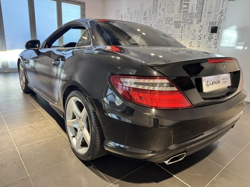 Photo 10 de l’annonce de MERCEDES-BENZ Classe SLK d’occasion à vendre à MONTFAVET