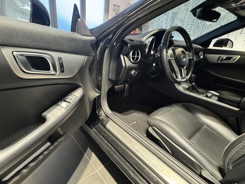 Photo 12 de l’annonce de MERCEDES-BENZ Classe SLK d’occasion à vendre à MONTFAVET