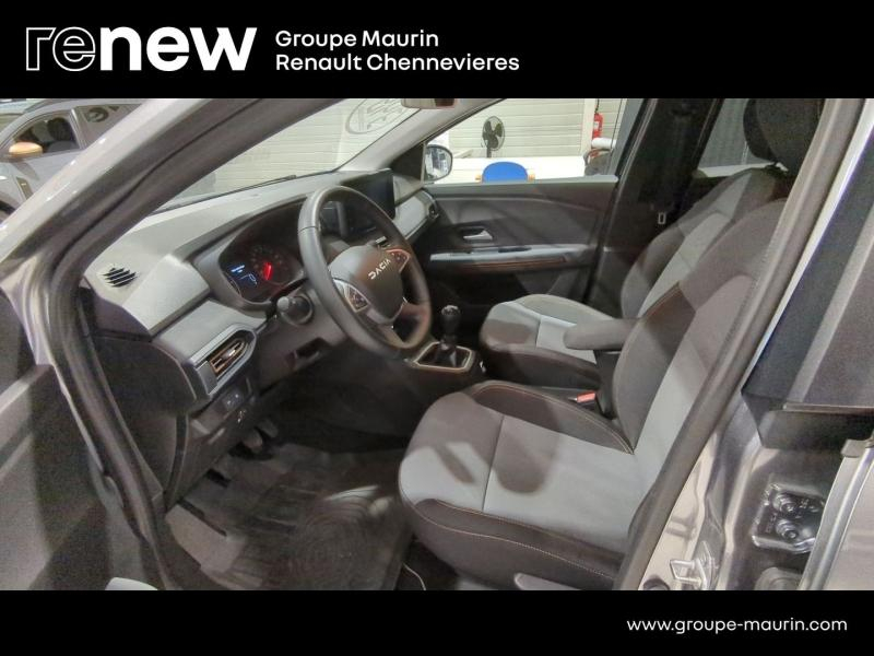 Photo 10 de l’annonce de DACIA Jogger d’occasion à vendre à CHENNEVIÈRES-SUR-MARNE