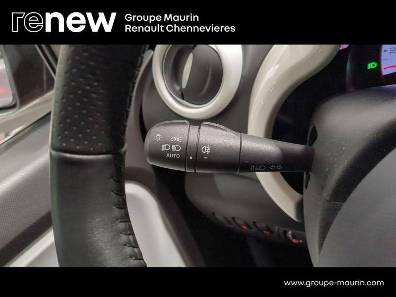 Photo 17 de l’annonce de RENAULT Twingo d’occasion à vendre à CHENNEVIÈRES-SUR-MARNE