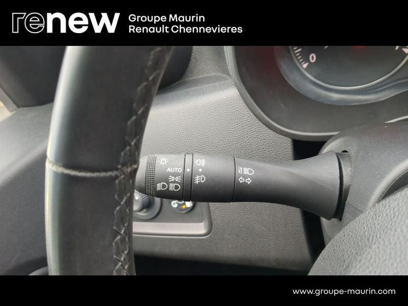 Photo 16 de l’annonce de DACIA Duster d’occasion à vendre à CHENNEVIÈRES-SUR-MARNE