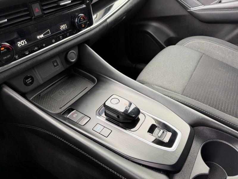 Photo 17 de l’annonce de NISSAN Qashqai d’occasion à vendre à GRENOBLE