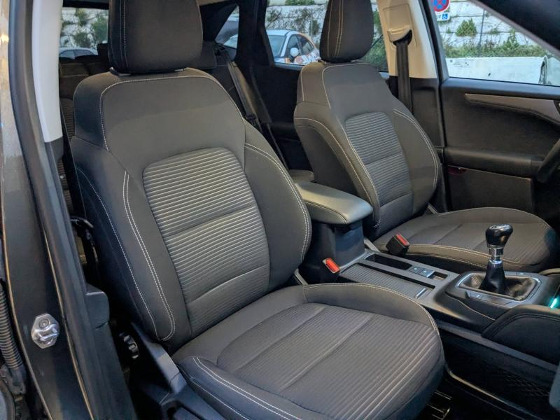 Photo 18 de l’annonce de FORD Kuga d’occasion à vendre à LA VALETTE