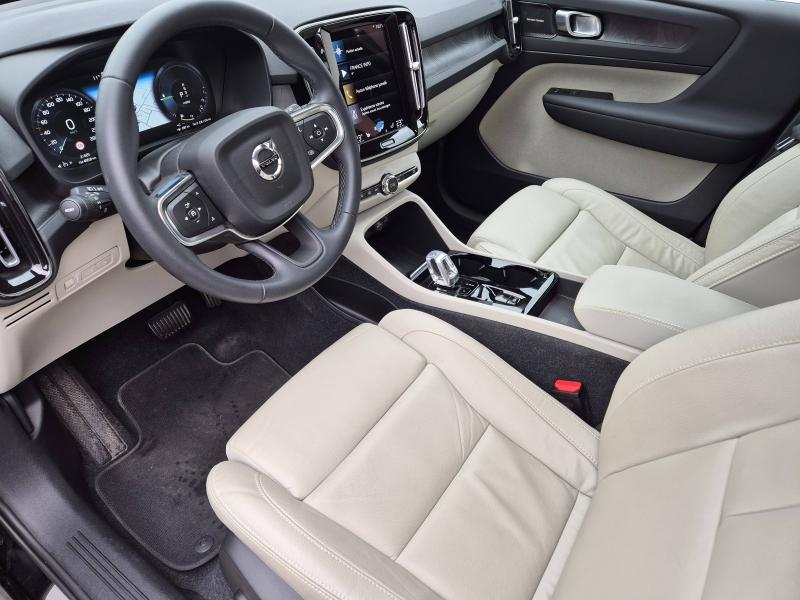 Photo 5 de l’annonce de VOLVO XC40 d’occasion à vendre à AVIGNON