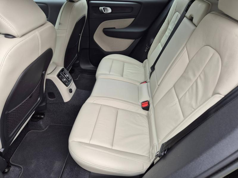 Photo 6 de l’annonce de VOLVO XC40 d’occasion à vendre à AVIGNON