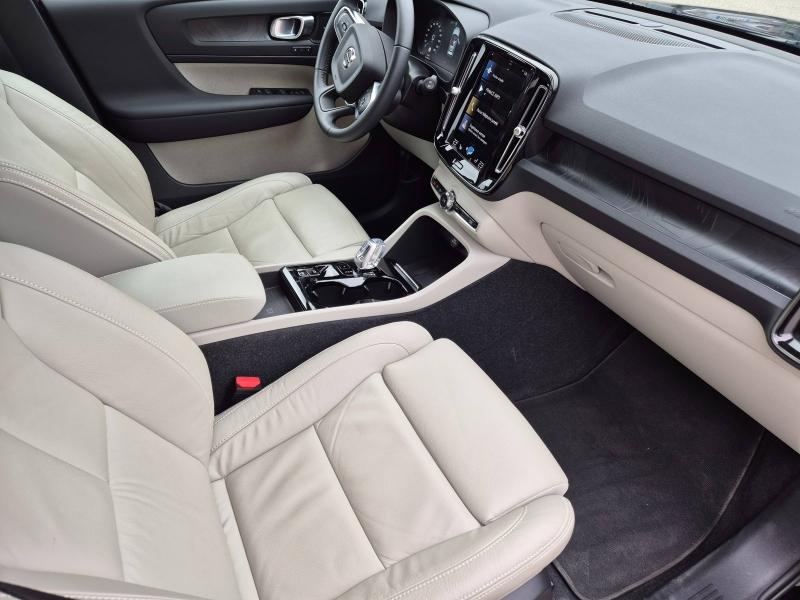 Photo 15 de l’annonce de VOLVO XC40 d’occasion à vendre à AVIGNON