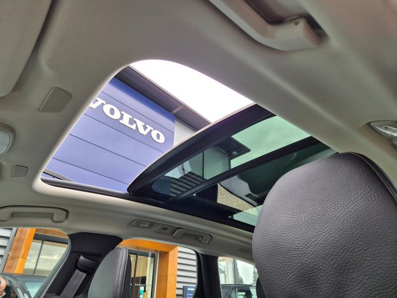 Photo 10 de l’annonce de VOLVO XC60 d’occasion à vendre à AVIGNON