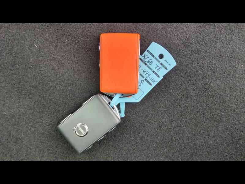 Photo 13 de l’annonce de VOLVO XC60 d’occasion à vendre à AIX-EN-PROVENCE