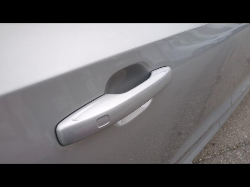 Photo 17 de l’annonce de VOLVO XC60 d’occasion à vendre à AIX-EN-PROVENCE