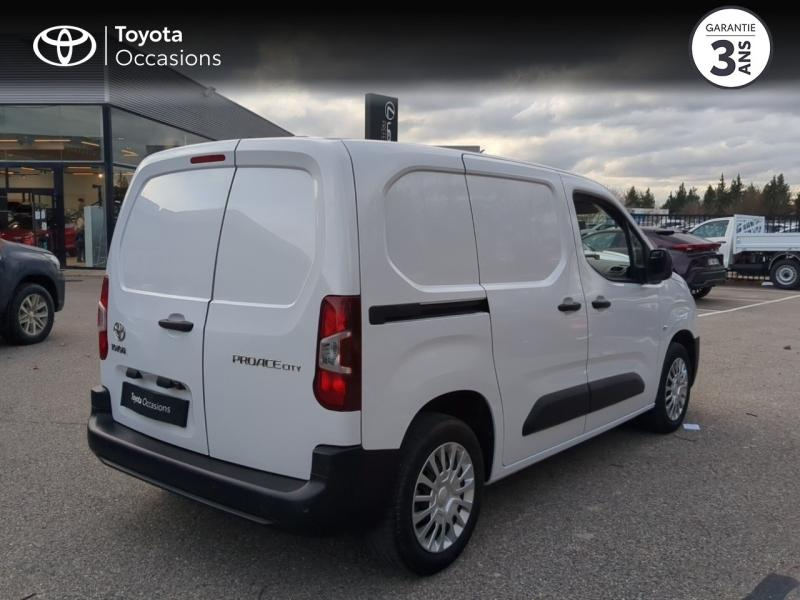 Photo 18 de l’annonce de TOYOTA ProAce City Verso d’occasion à vendre à MONTFAVET