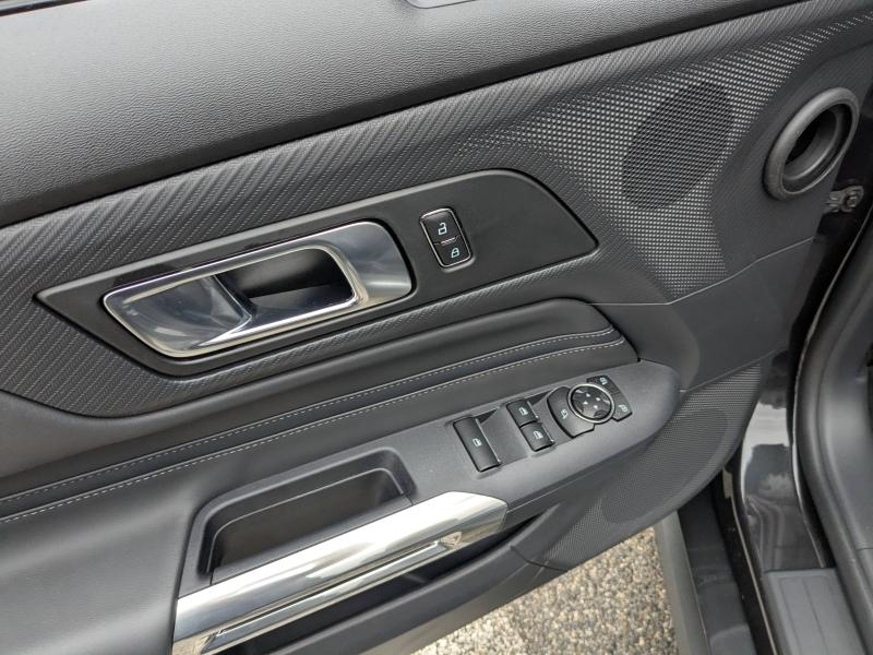 Photo 10 de l’annonce de FORD Mustang Convertible d’occasion à vendre à LA VALETTE