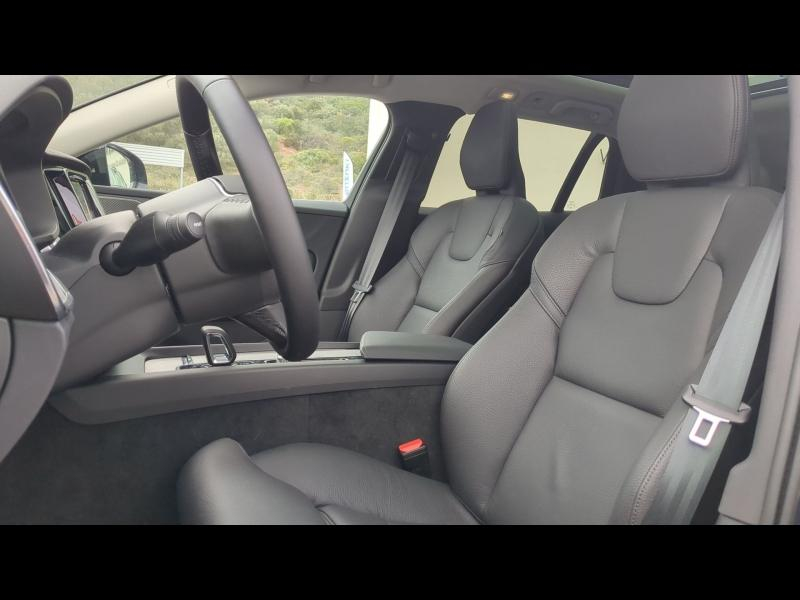 Photo 5 de l’annonce de VOLVO V60 d’occasion à vendre à TOULON