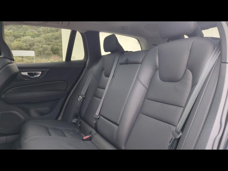 Photo 6 de l’annonce de VOLVO V60 d’occasion à vendre à TOULON