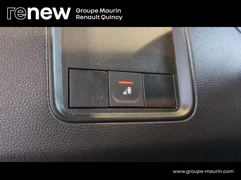 Photo 17 de l’annonce de DACIA Duster d’occasion à vendre à QUINCY-SOUS-SÉNART