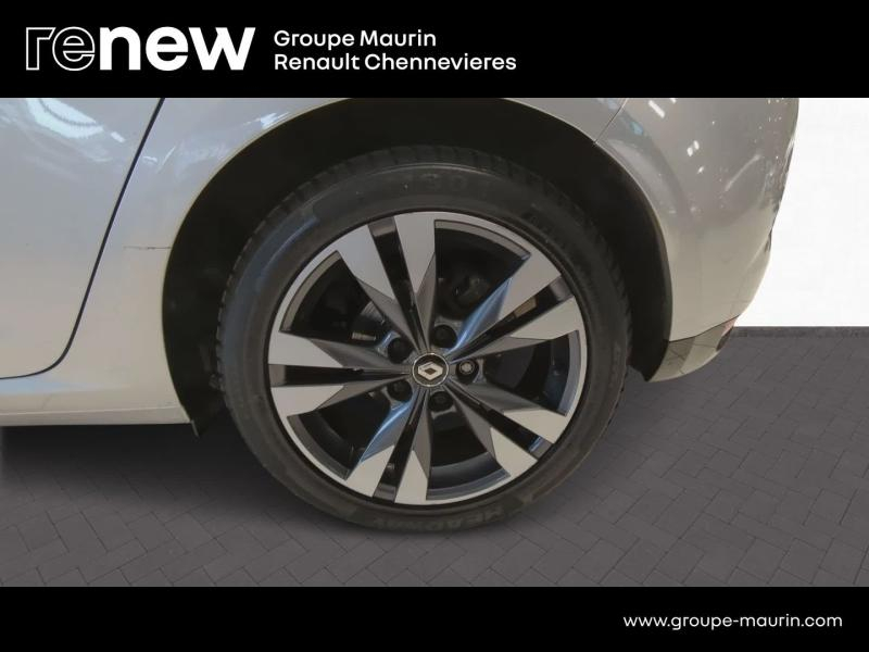 Photo 9 de l’annonce de RENAULT Megane d’occasion à vendre à CHENNEVIÈRES-SUR-MARNE