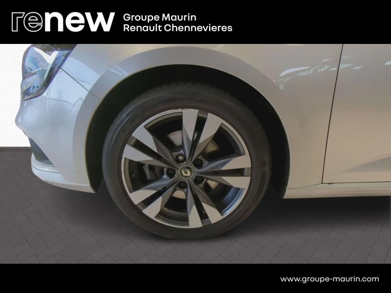 Photo 10 de l’annonce de RENAULT Megane d’occasion à vendre à CHENNEVIÈRES-SUR-MARNE