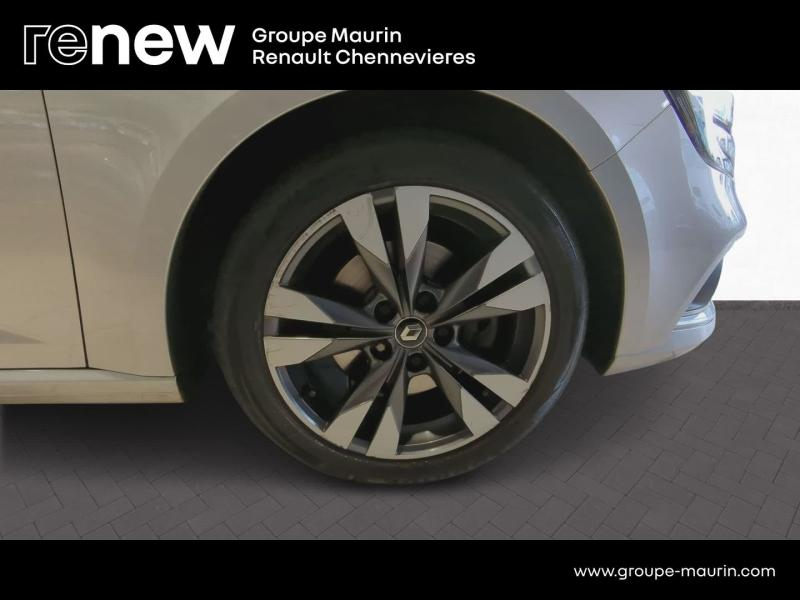 Photo 11 de l’annonce de RENAULT Megane d’occasion à vendre à CHENNEVIÈRES-SUR-MARNE