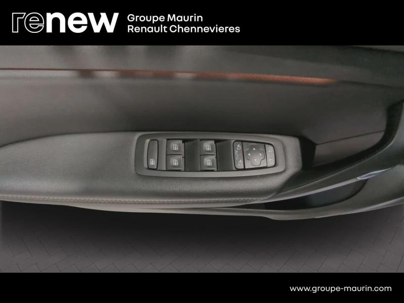 Photo 17 de l’annonce de RENAULT Megane d’occasion à vendre à CHENNEVIÈRES-SUR-MARNE