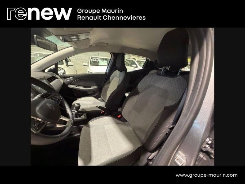 Photo 10 de l’annonce de RENAULT Clio d’occasion à vendre à CHENNEVIÈRES-SUR-MARNE