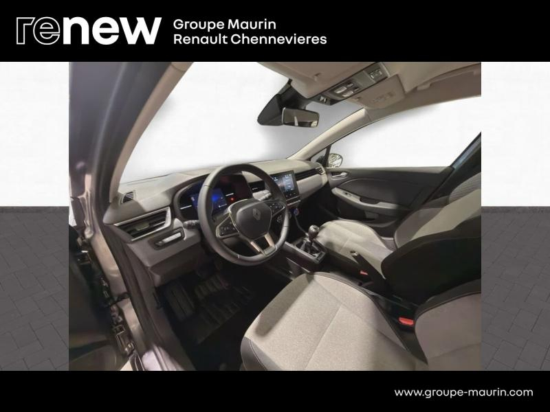 Photo 15 de l’annonce de RENAULT Clio d’occasion à vendre à CHENNEVIÈRES-SUR-MARNE