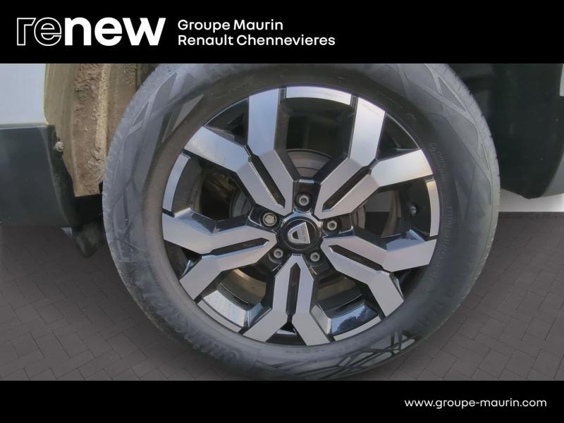Photo 10 de l’annonce de DACIA Duster d’occasion à vendre à CHENNEVIÈRES-SUR-MARNE