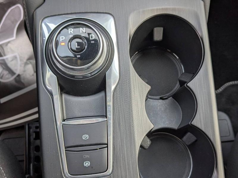 Photo 20 de l’annonce de FORD Kuga d’occasion à vendre à FRÉJUS