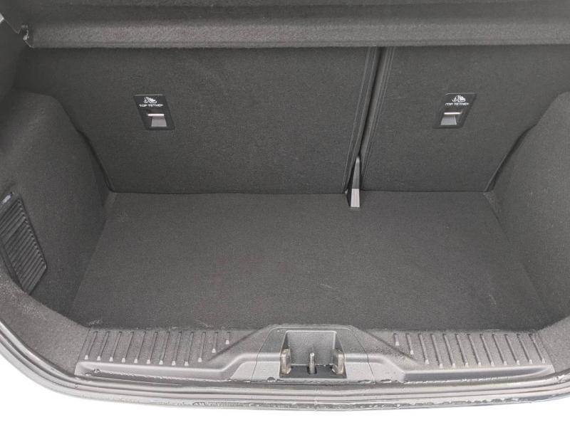 Photo 5 de l’annonce de FORD Fiesta d’occasion à vendre à FRÉJUS