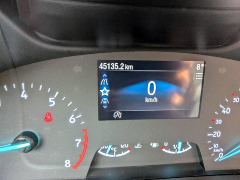 Photo 14 de l’annonce de FORD Fiesta d’occasion à vendre à FRÉJUS