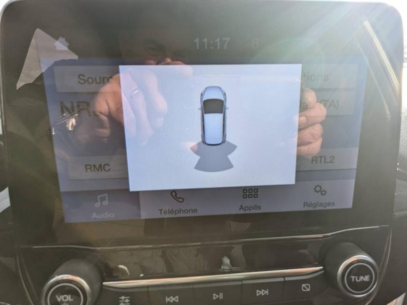 Photo 18 de l’annonce de FORD Fiesta d’occasion à vendre à FRÉJUS