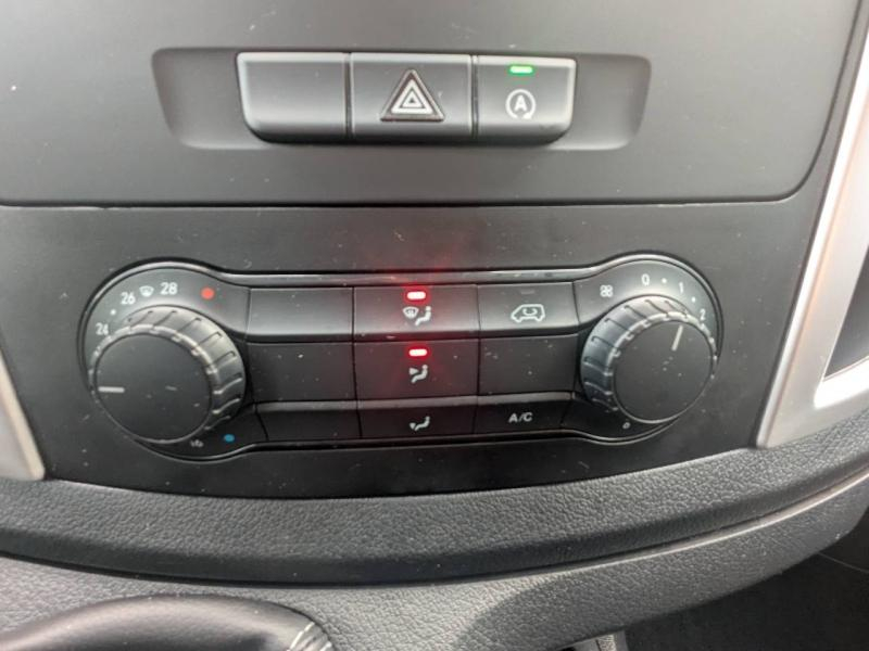 Photo 18 de l’annonce de MERCEDES-BENZ Vito Fg VUL d’occasion à vendre à FRÉJUS