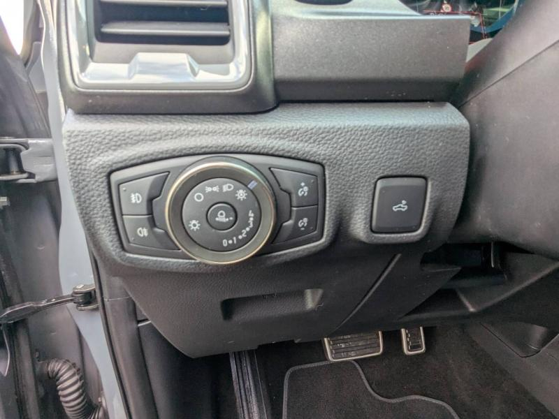 Photo 13 de l’annonce de FORD Ranger VUL d’occasion à vendre à FRÉJUS