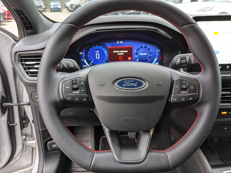 Photo 13 de l’annonce de FORD Focus d’occasion à vendre à TOULON