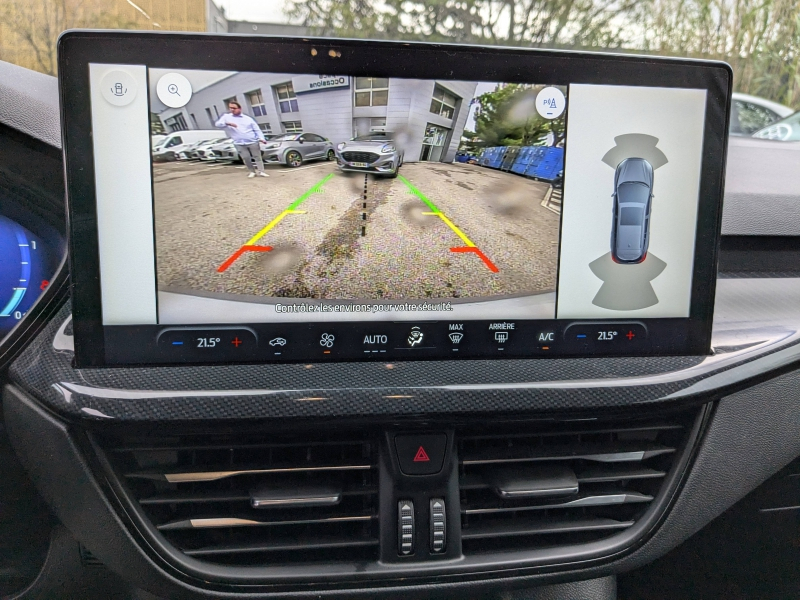 Photo 15 de l’annonce de FORD Focus d’occasion à vendre à TOULON