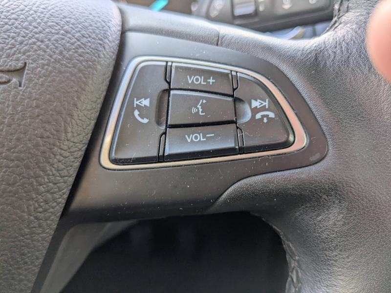 Photo 19 de l’annonce de FORD EcoSport d’occasion à vendre à DRAGUIGNAN