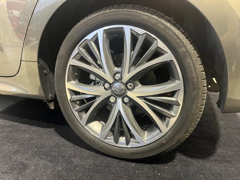 Photo 15 de l’annonce de TOYOTA Yaris d’occasion à vendre à LATTES