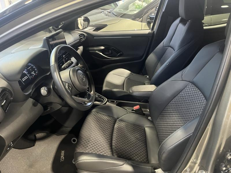 Photo 17 de l’annonce de TOYOTA Yaris d’occasion à vendre à LATTES