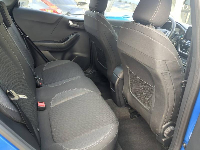 Photo 6 de l’annonce de FORD Puma d’occasion à vendre à CARPENTRAS