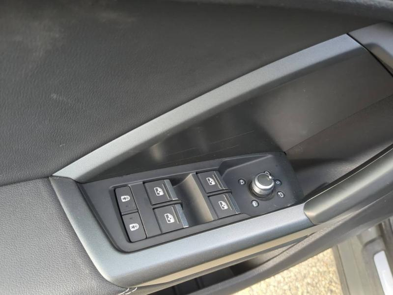 Photo 15 de l’annonce de AUDI Q3 d’occasion à vendre à CARPENTRAS