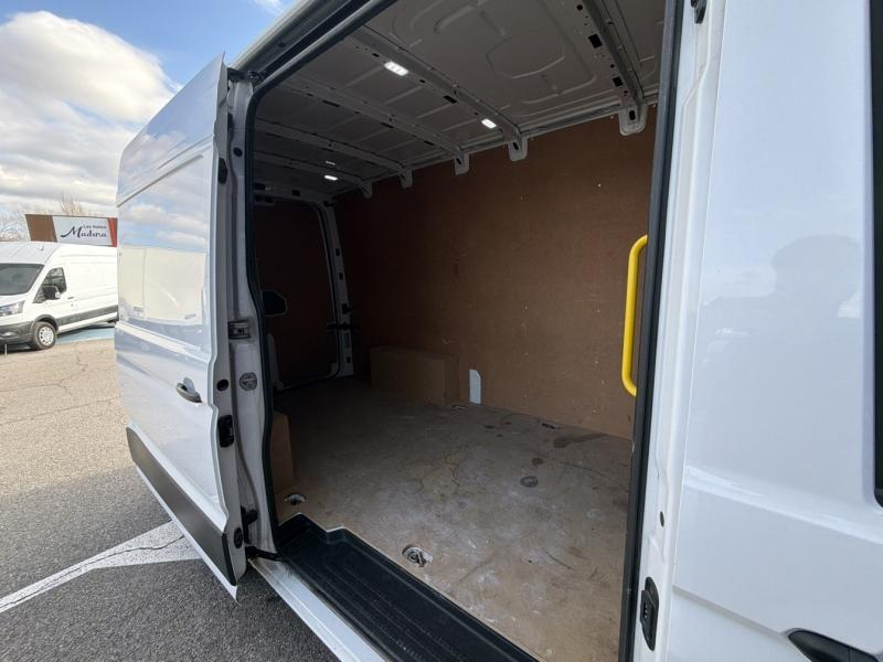 Photo 10 de l’annonce de VOLKSWAGEN Crafter Fg VUL d’occasion à vendre à VITROLLES