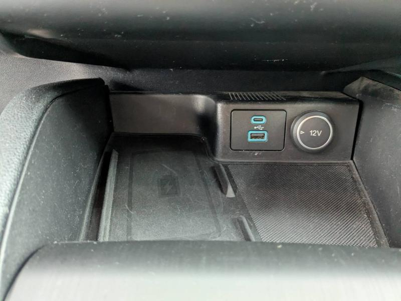 Photo 14 de l’annonce de FORD Kuga d’occasion à vendre à AUBAGNE